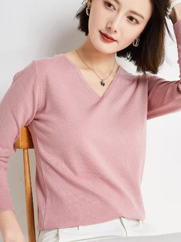 Women's V-neck Wool Sweater (One Piece)